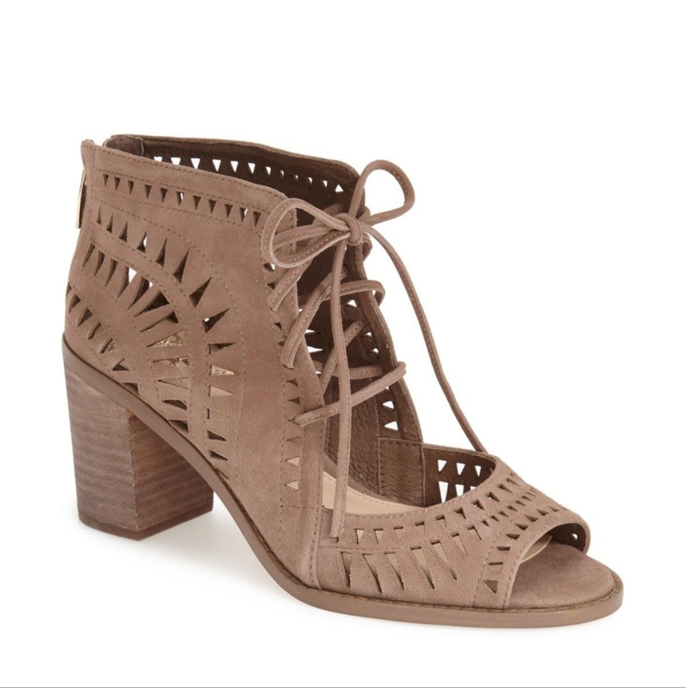 Vince Camuto Tarita Lace Up Sandals